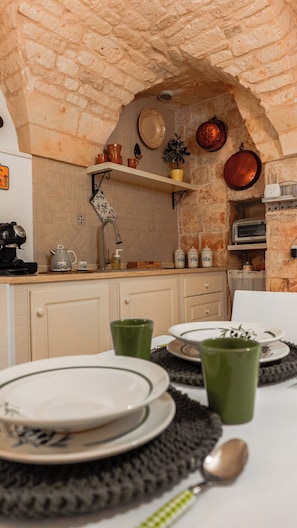 Oven, stovetop - Cozy House in the Heart of the Itria Valley in Martina Franca, Old Town (Martina Franca)