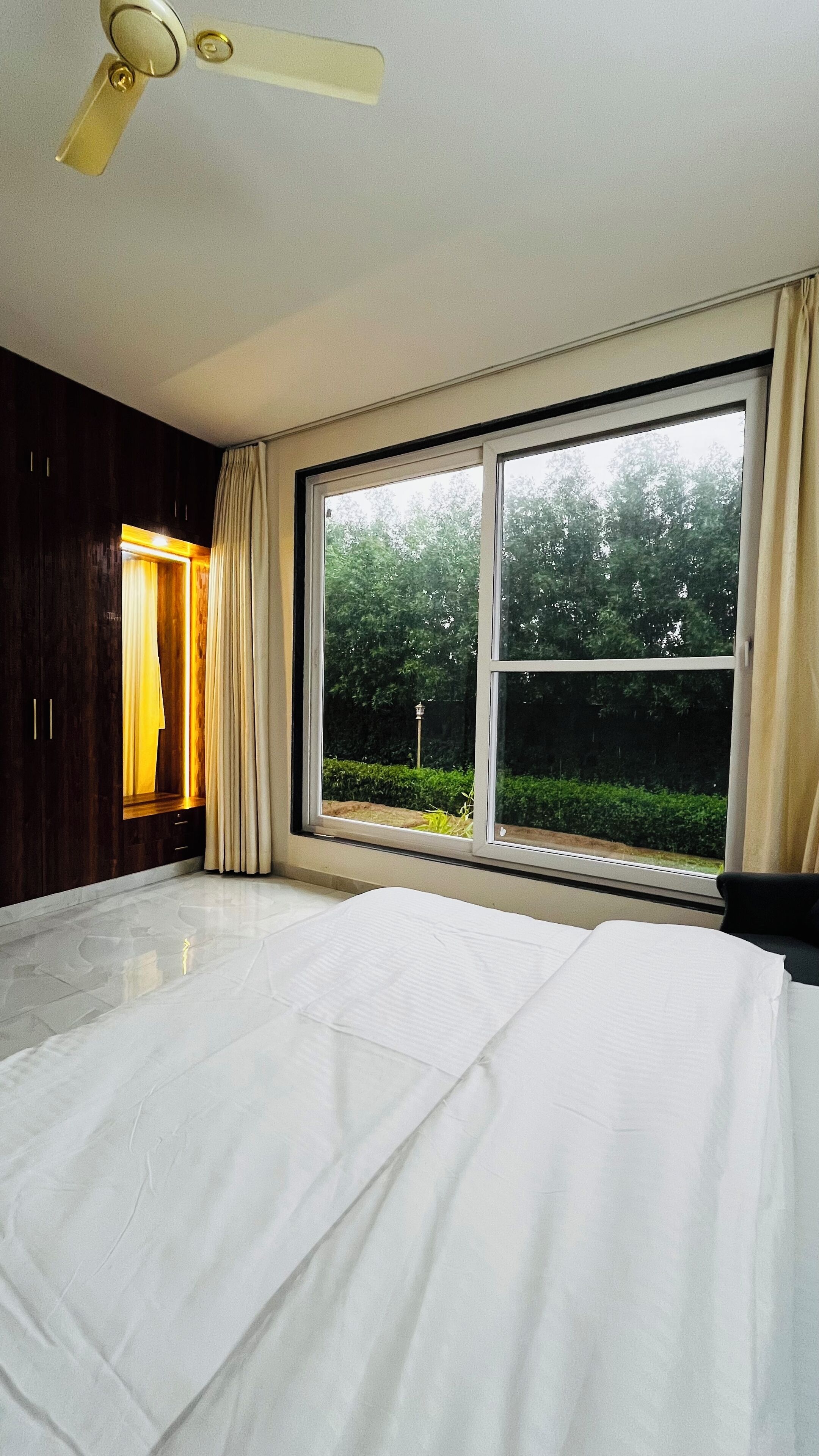 4 bedrooms, WiFi, bed sheets