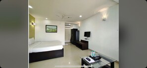 Desk, laptop workspace, free WiFi