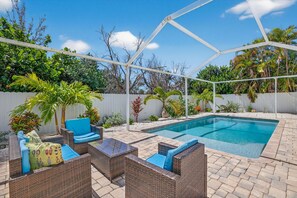 Pool - Entire Villa Nature View-Heated Pool/Block to Sand (Fort Myers Beach)