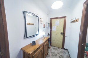 Interior - Comfortable and bright in Cornellá (Barcelona) (Cornellà de Llobregat)