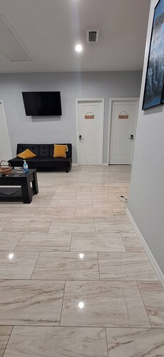 Room-#3- Small Oasis, Tampa