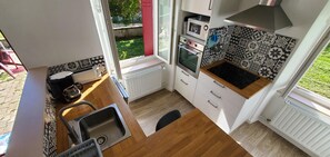 Kühlschrank, Mikrowelle, Ofen, Geschirrspüler