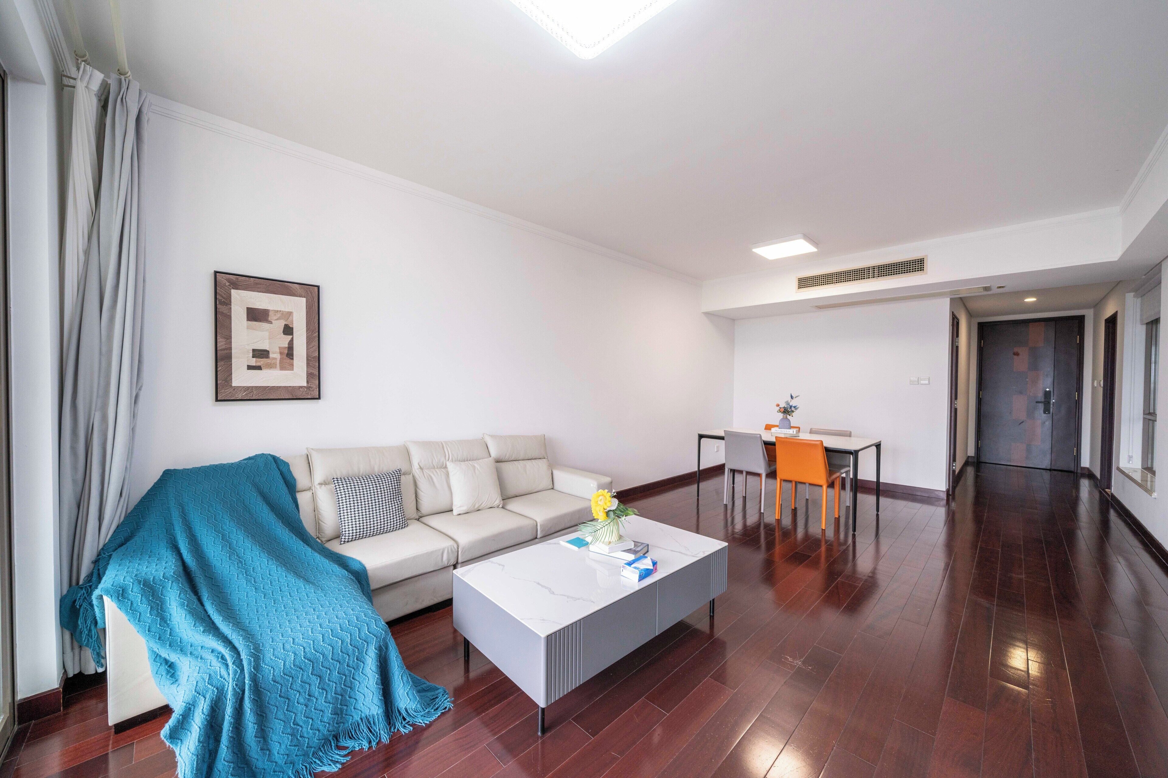 Superior Apartment, 2 Bedrooms, Kitchen, City View | Living room | 55-inch Smart TV with cable channels