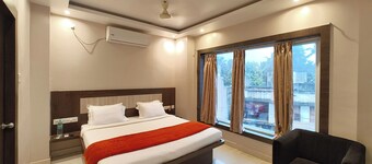 Hotel Home Town Puri 