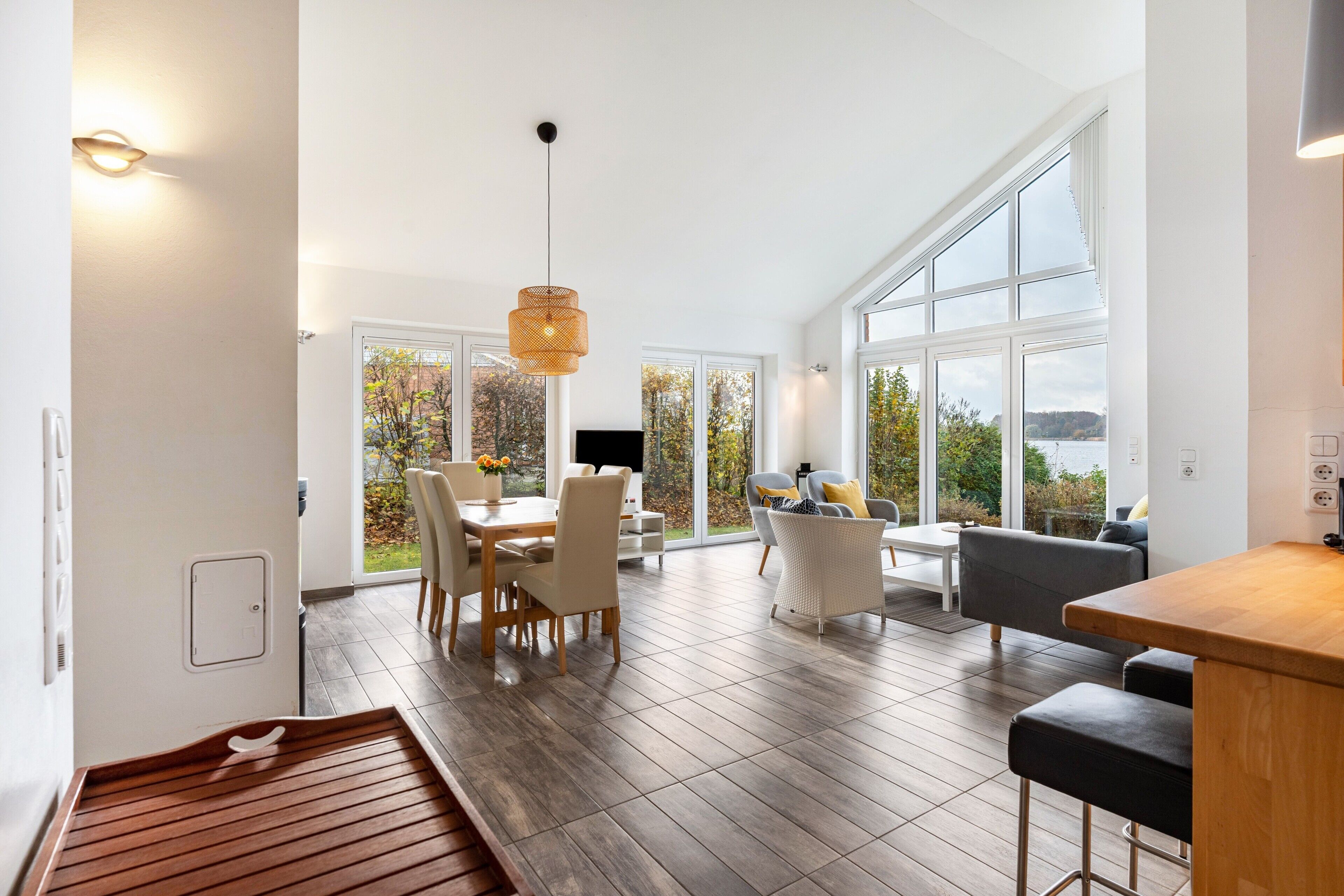 TV, fireplace, DVD player, stereo