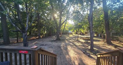 “Charming & Cozy Home - 3 Min to VA + Downtown”