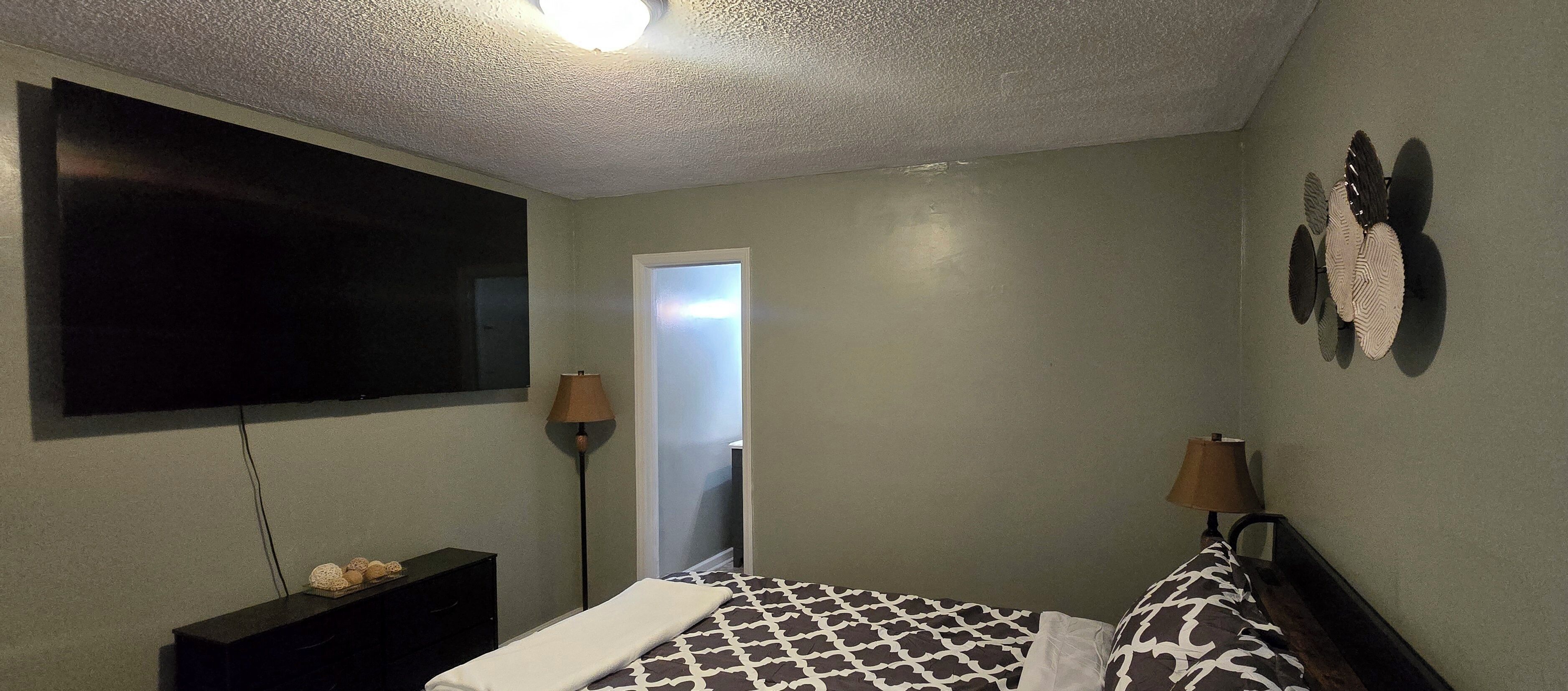 3 soverom, strykejern/-brett, wi-fi og sengetøy