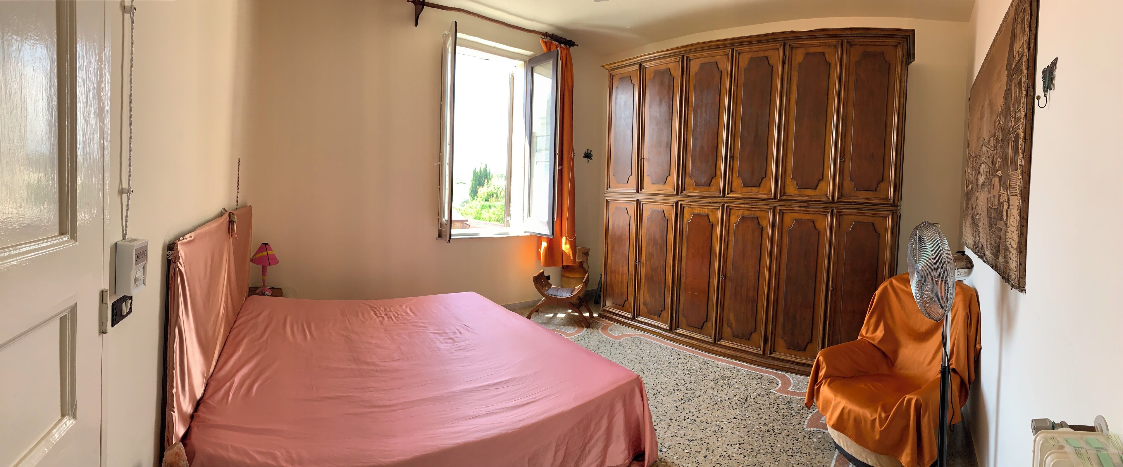 4 Schlafzimmer, Bügeleisen/Bügelbrett, Internetzugang, Bettwäsche