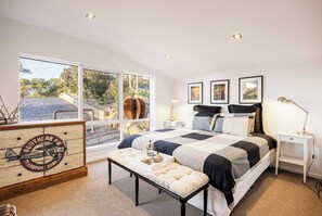 6 عدّة غرف نوم ومكواة/لوح كي وواي فاي وملاءات أسرّة