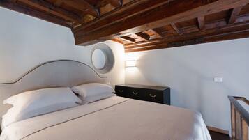 Bügeleisen/Bügelbrett, Reisekinderbett