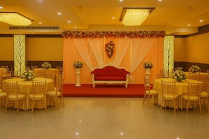 قاعة الولائم والاحتفالات