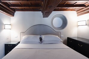 Bügeleisen/Bügelbrett, WLAN, Bettwäsche