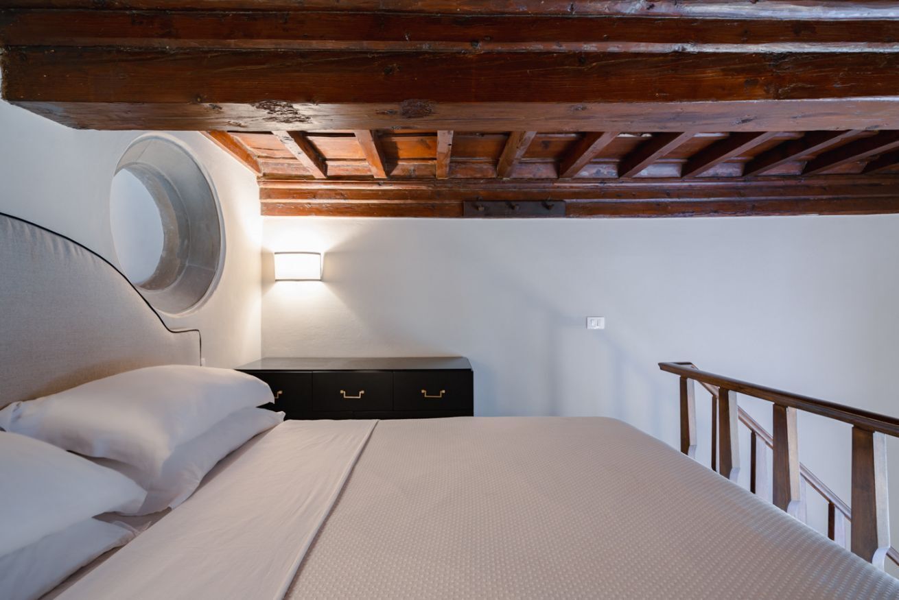 مكواة/لوح كي وواي فاي وملاءات أسرّة