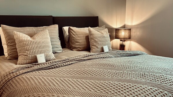 Bügeleisen/Bügelbrett, WLAN, Bettwäsche