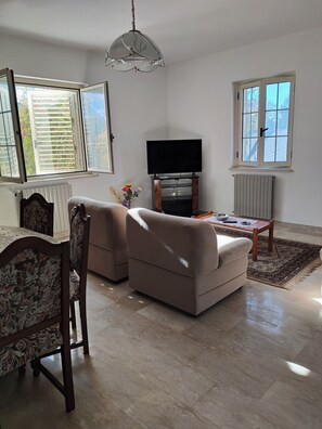 Living area - Holiday Calabria Rooms (Lamezia Terme)