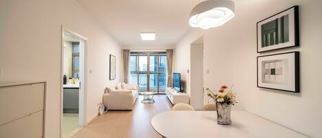 Superior Apartment, 1 Queen Bed, Kitchen, City View | Living room | 55-inch Smart TV with cable channels