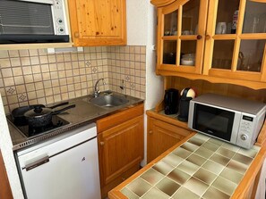 Réfrigérateur, micro-ondes