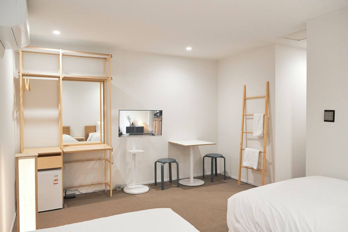 デラックス ツインルーム ベッド (複数台) 禁煙 | デスク、ノートパソコン用作業スペース、WiFi (無料)