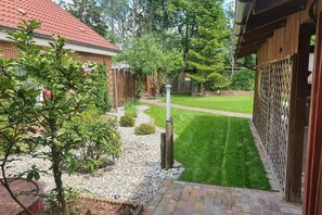 Property grounds - 🏡 Gästehaus am Bahnhof Norddeich - Cozy apartment on the first floor (Norden)