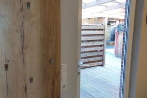 Interior - 🏡 Gästehaus am Bahnhof Norddeich - Cozy apartment on the first floor (Norden)