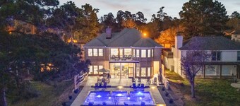 Lake it easy, Fish, Kayak, Yard, Boat, Sleeps 20