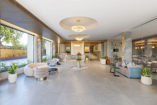 Regenta Hotel Science Center Bhuj