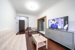 Living room - Tyms Cozy 1BR APT Gubei Carnival Court (Shanghai)
