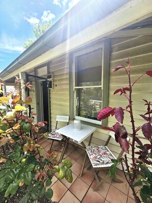 تناول الطعام بالخارج