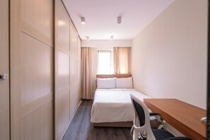 Appartamento Superior, 3 camere da letto, cucina, vista città | Vista dalla camera