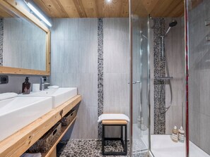 Hair dryer, towels