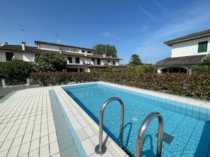 Villa, 2 chambres, balcon, vue sur le jardin | Piscine | Piscine extérieure