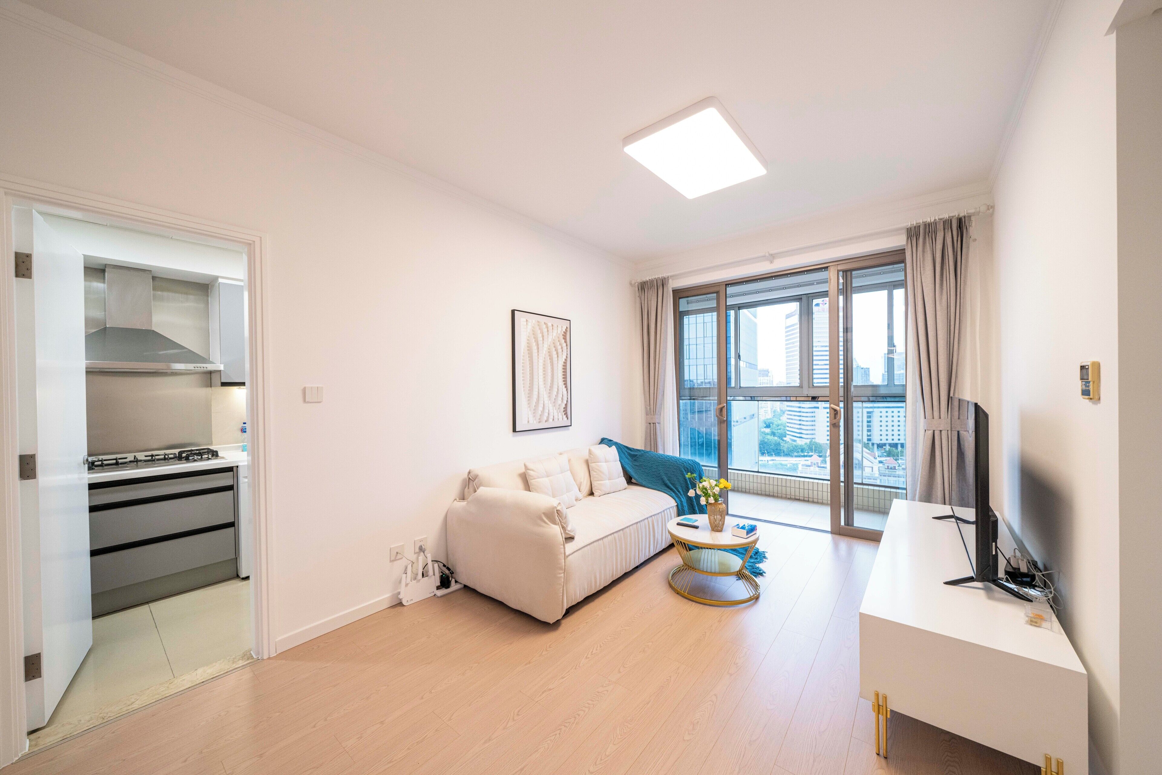 55-inch Smart TV with cable channels