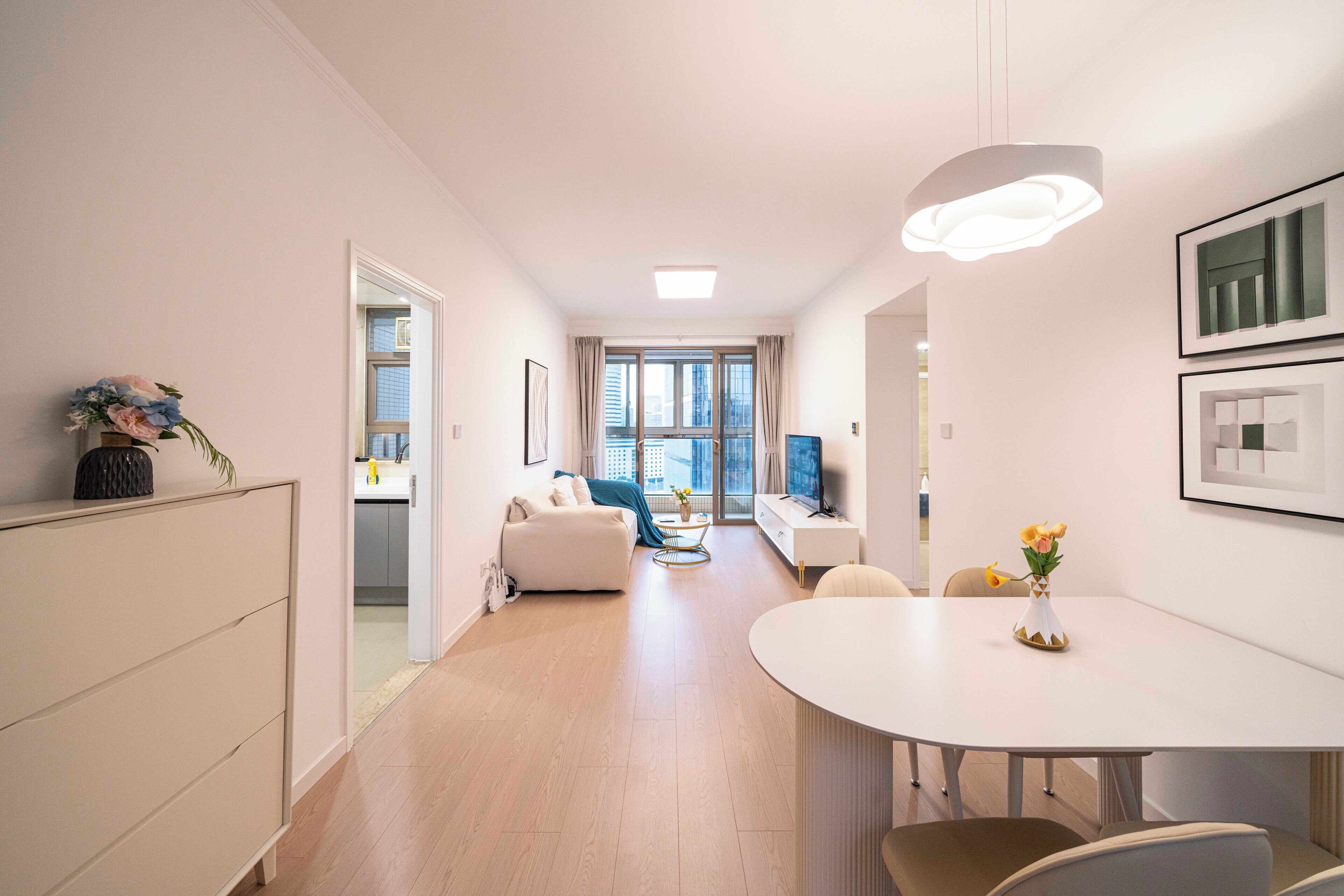 55-inch Smart TV with cable channels