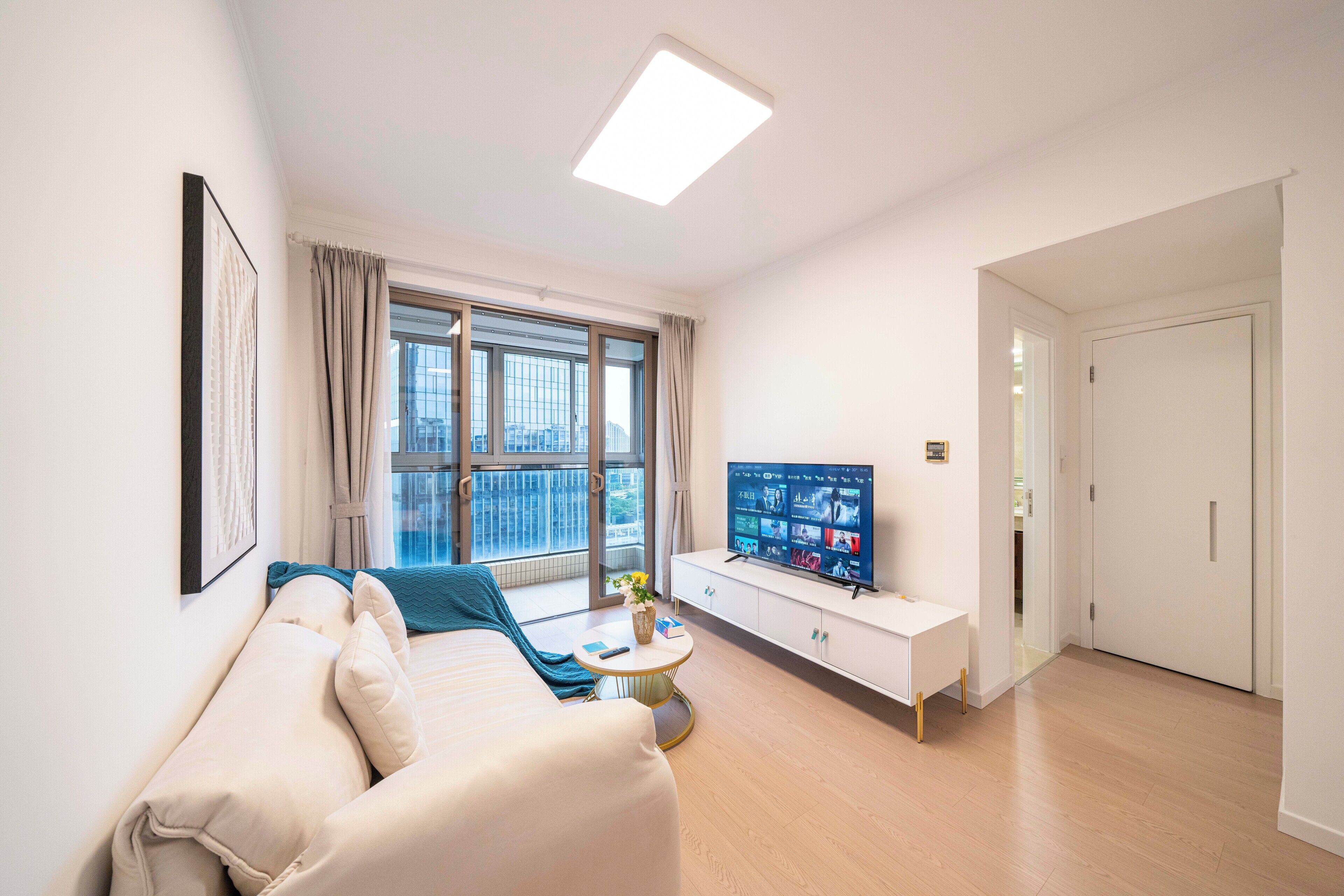 55-inch Smart TV with cable channels
