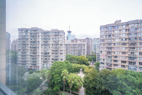 Tyms Modern 1BR APT Gubei Carnival Court