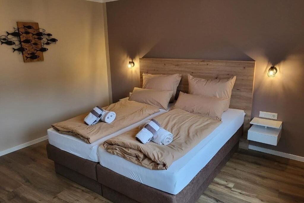 3 slaapkamers, een strijkplank/strijkijzer, wifi, beddengoed