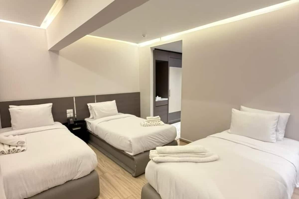 Superior Triple Room, Multiple Beds | WiFi (free), bed sheets