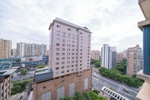Exterior - Tyms Family APT Spacious 3BR for Groups & Families  (Shanghai)