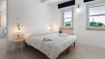 1 camera, culla da viaggio, Wi-Fi gratuito, lenzuola