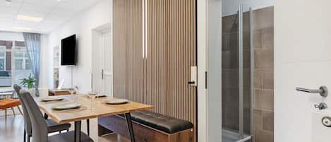 تناول الطعام