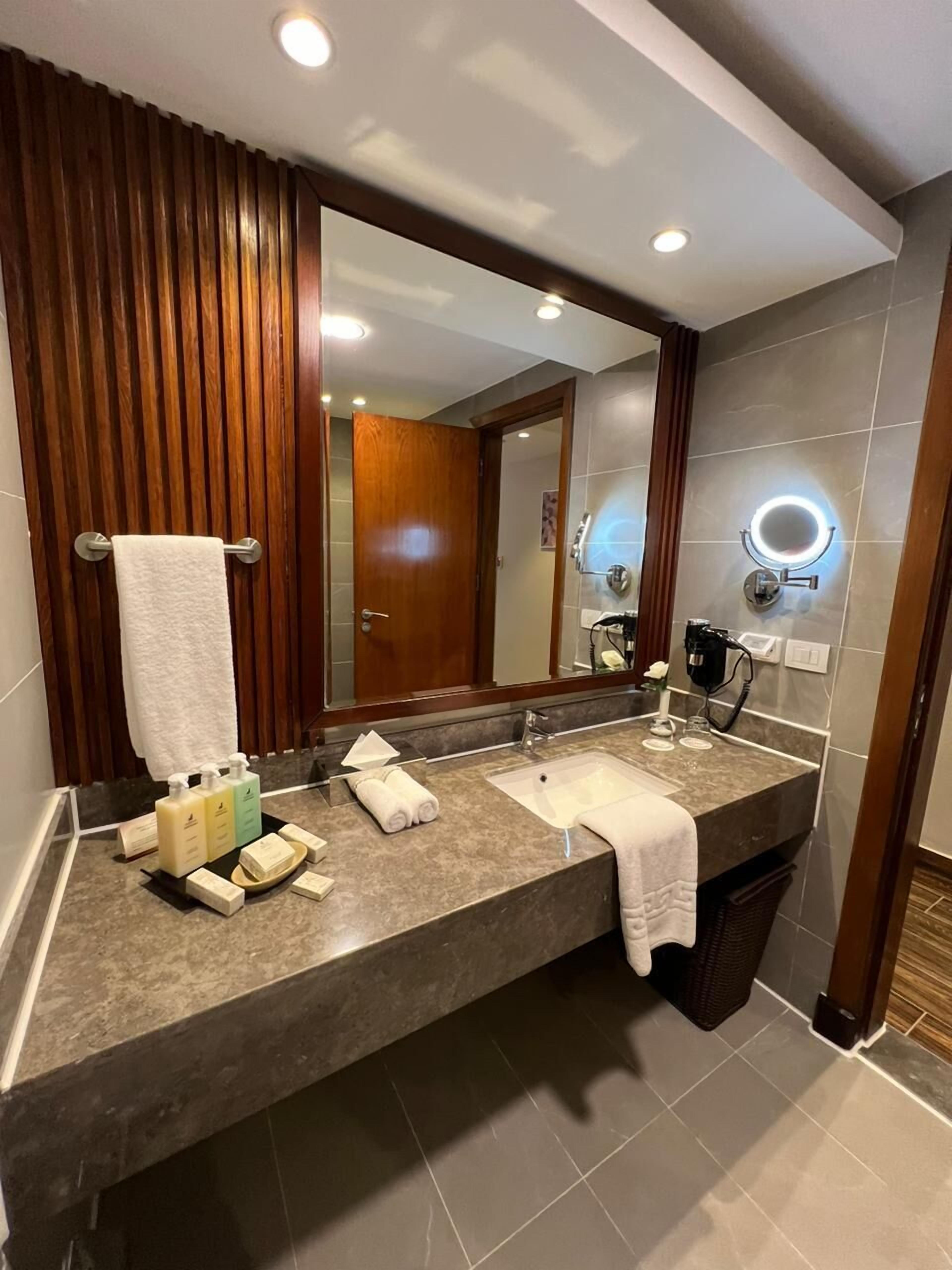 Minibar, in-room safe, individually decorated, blackout drapes