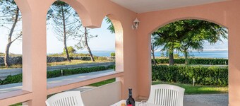 Beachside Holiday Home Marija