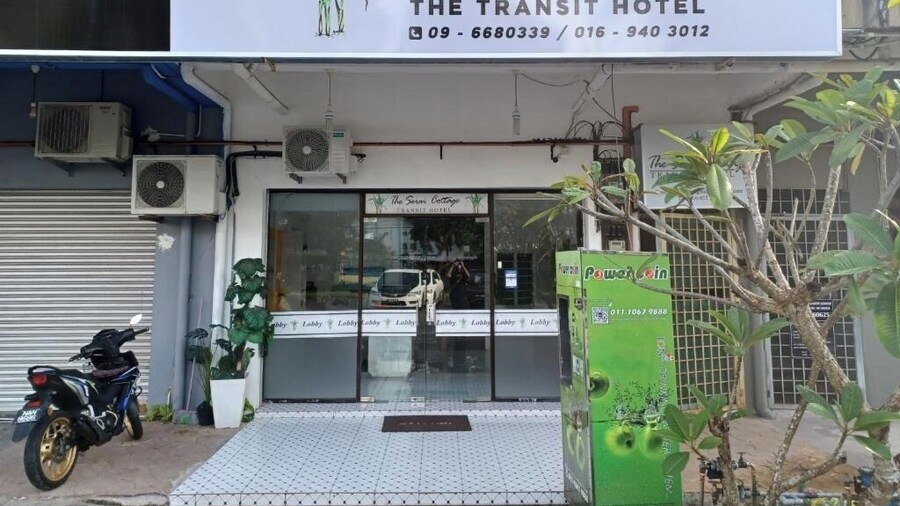 The Serai Cottage Transit Hotel