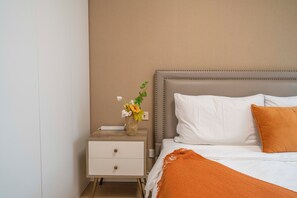 Superior Apartment, 3 Bedrooms, Kitchen, City View | Free WiFi