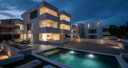 Pool apartments Break B