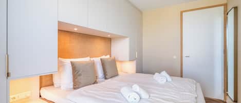 House | 2 bedrooms, bed sheets