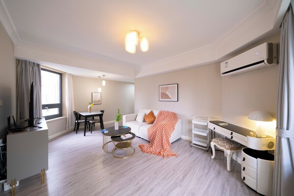 Leilighet – superior, 1 soverom, kjøkken, byutsikt | Oppholdsrom