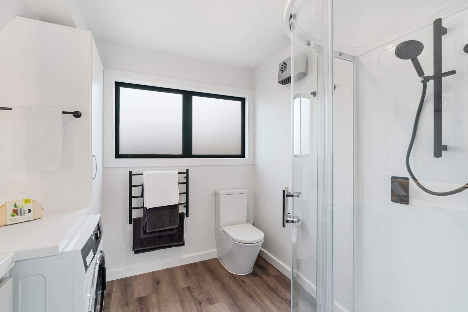 Ducha y secador de pelo