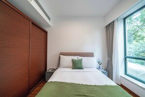Superior Apartment, 2 Bedrooms, Kitchen, City View | Iron/ironing board, free WiFi - Tyms 2BR APT Lujiazui Renheng Riverside (Shanghai)